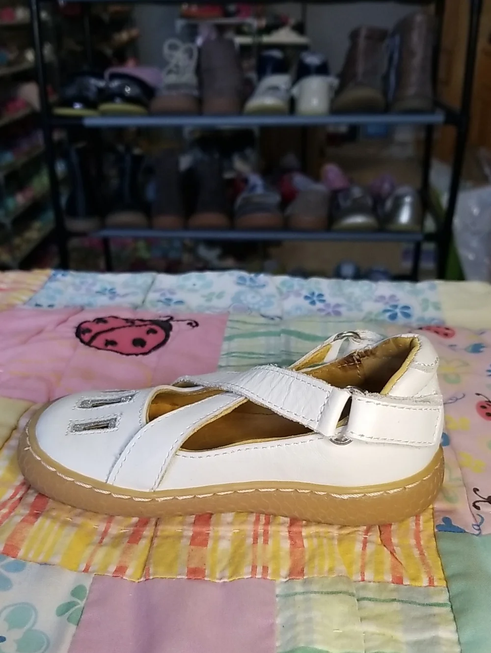 Livie & Luca White Leather Cross-Strap Girls' Walker Shoes Size 6 Luz